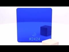 Kính acrylic màu xanh